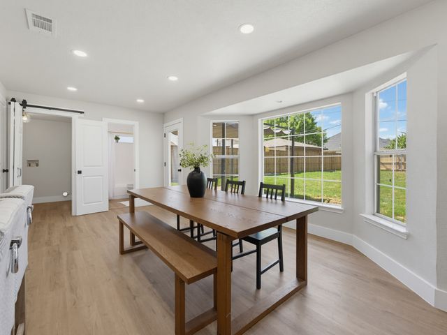 5864 Coleman Street, Westworth Village, TX 76114