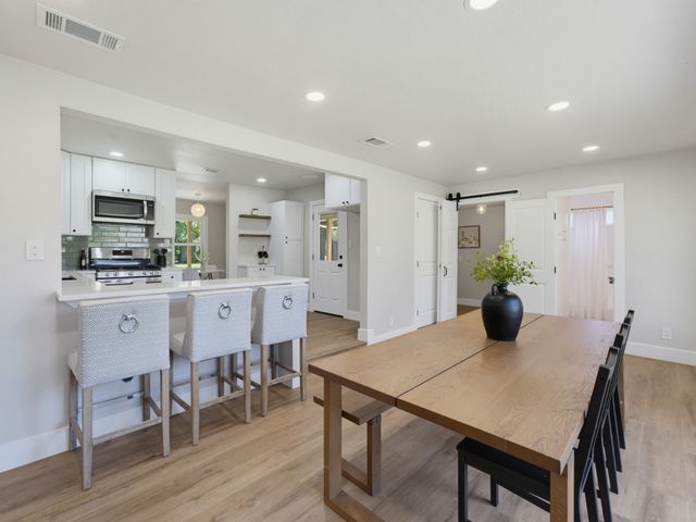 5864 Coleman Street, Westworth Village, TX 76114
