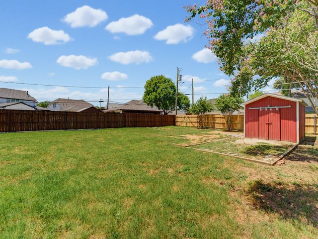 5864 Coleman Street, Westworth Village, TX 76114