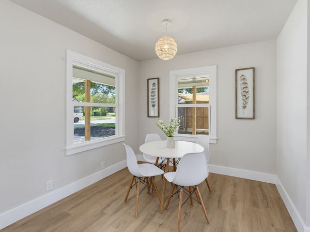 5864 Coleman Street, Westworth Village, TX 76114
