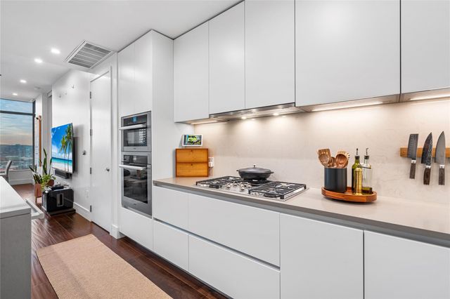 501 West Ave 2502, Austin, TX 78701