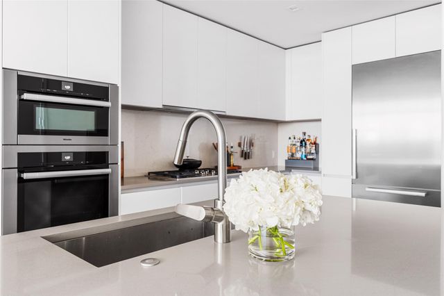 501 West Ave 2502, Austin, TX 78701