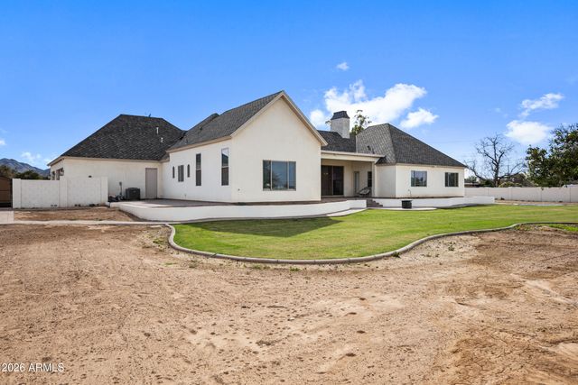 18212 E NAVAJO Drive, Queen Creek, AZ 85142