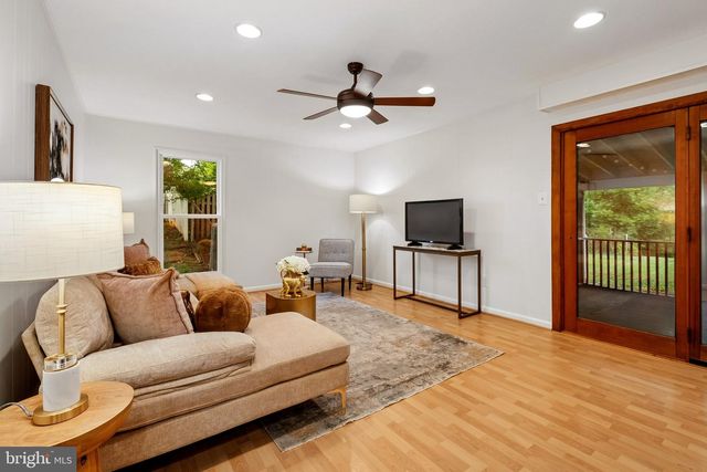 4106 HAMLIN, Chantilly, VA 20151