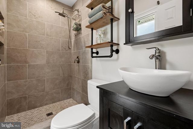 4106 HAMLIN, Chantilly, VA 20151
