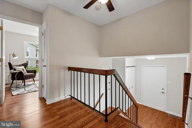 4106 HAMLIN, Chantilly, VA 20151