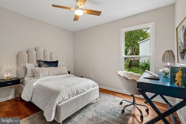 4106 HAMLIN, Chantilly, VA 20151