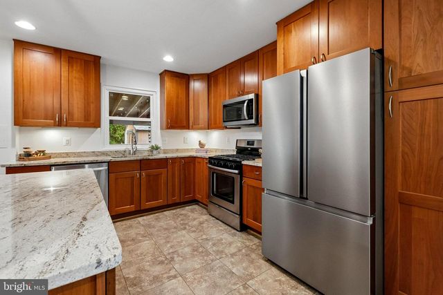 4106 HAMLIN, Chantilly, VA 20151