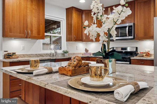 4106 HAMLIN, Chantilly, VA 20151