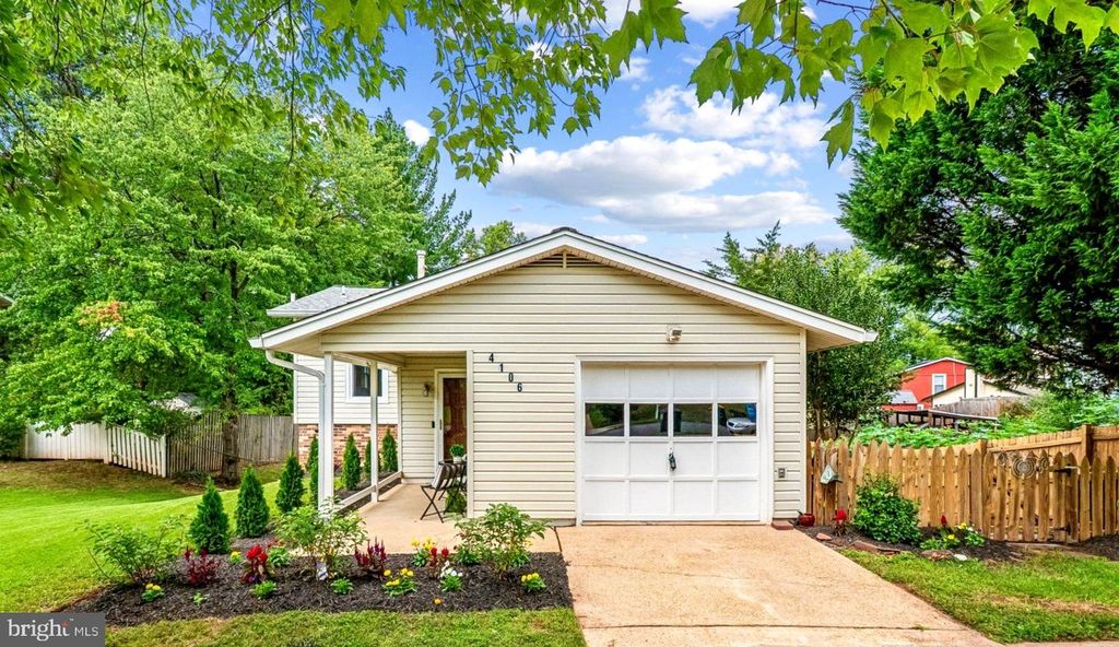 4106 HAMLIN, Chantilly, VA 20151