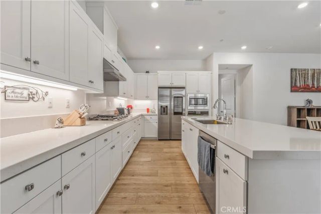 27227 Diamond Peak Lane 302, Valencia, CA 91381