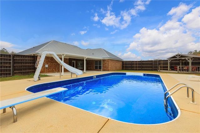 1809 Homestead Lane, Wilmer, AL 36587