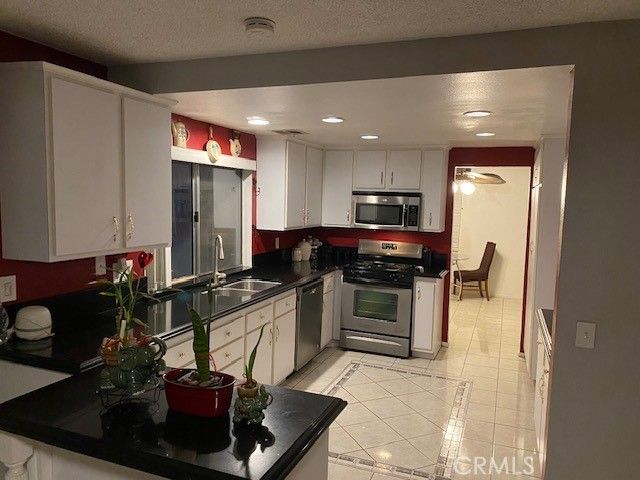 1642 Bisbee, Lancaster, CA 93535