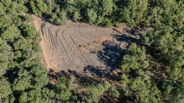 16300 Rossbridge Rd, Jackson, CA 95642