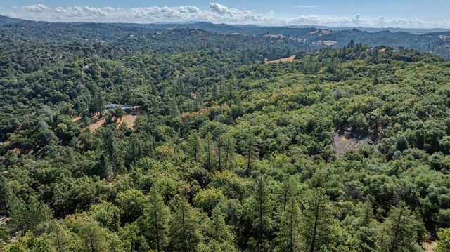 16300 Rossbridge Rd, Jackson, CA 95642