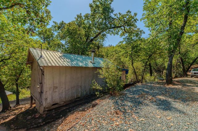 16300 Rossbridge Rd, Jackson, CA 95642
