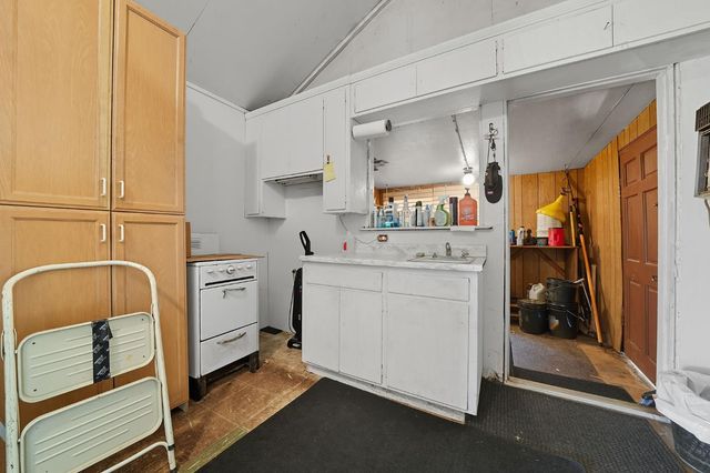 16300 Rossbridge Rd, Jackson, CA 95642