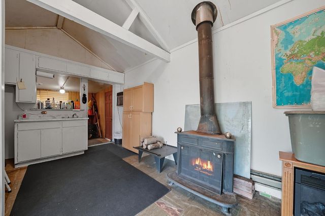 16300 Rossbridge Rd, Jackson, CA 95642