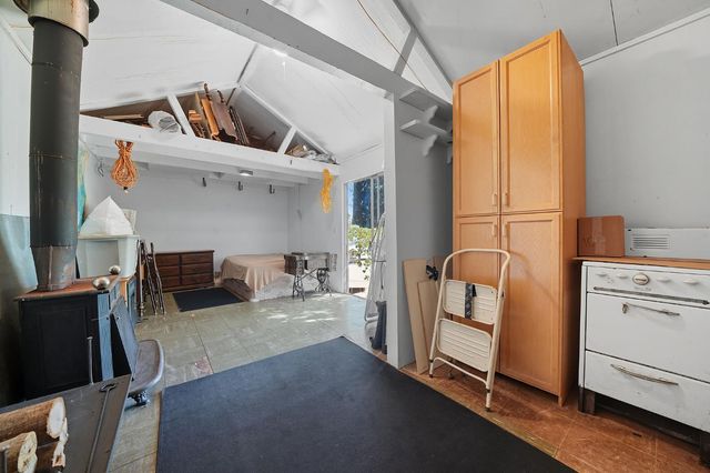 16300 Rossbridge Rd, Jackson, CA 95642