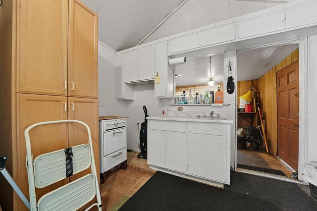 16300 Rossbridge Rd, Jackson, CA 95642