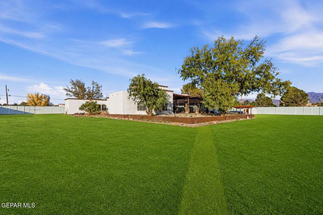 800 SMOKEY RIDGE Court, El Paso, TX 79932