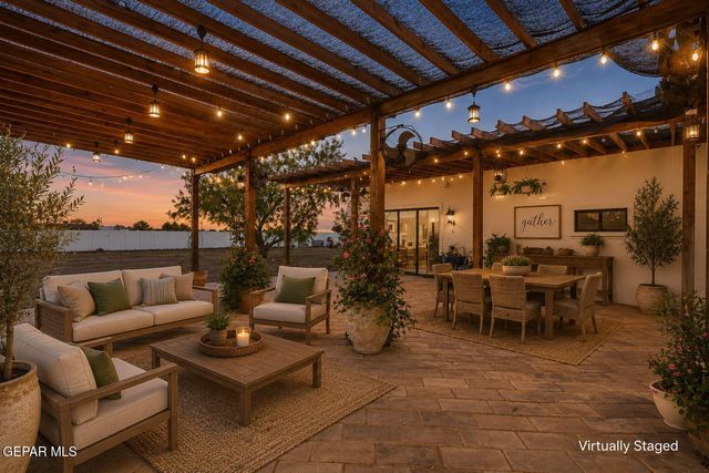 800 SMOKEY RIDGE Court, El Paso, TX 79932