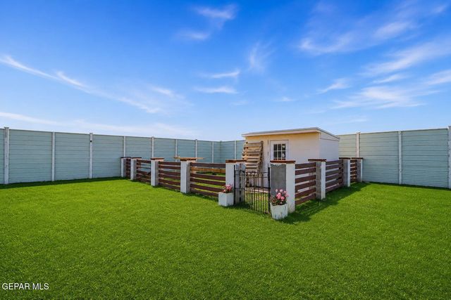 800 SMOKEY RIDGE Court, El Paso, TX 79932