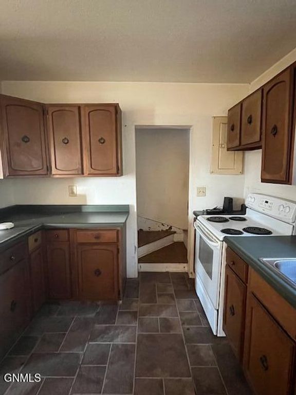 208 2nd Street, Eckelson, ND 58481 photo 11