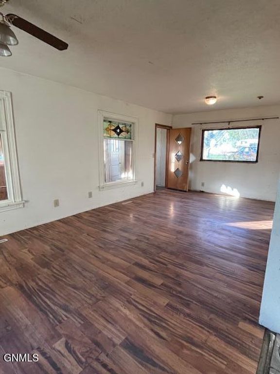 208 2nd Street, Eckelson, ND 58481 photo 6