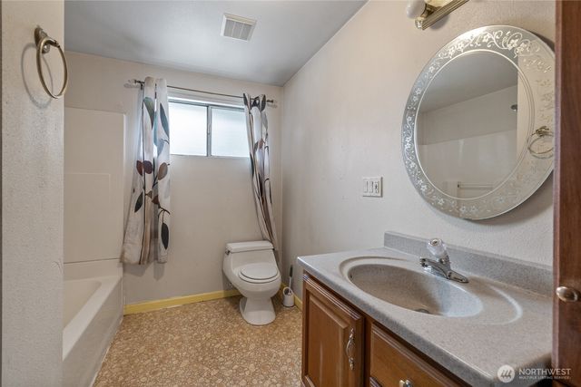 3116 Crystal Springs Road W, University Place, WA 98466