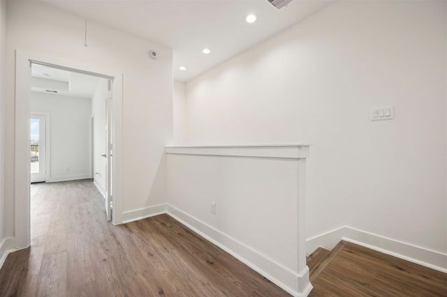3504 Caplin Street B, Houston, TX 77026