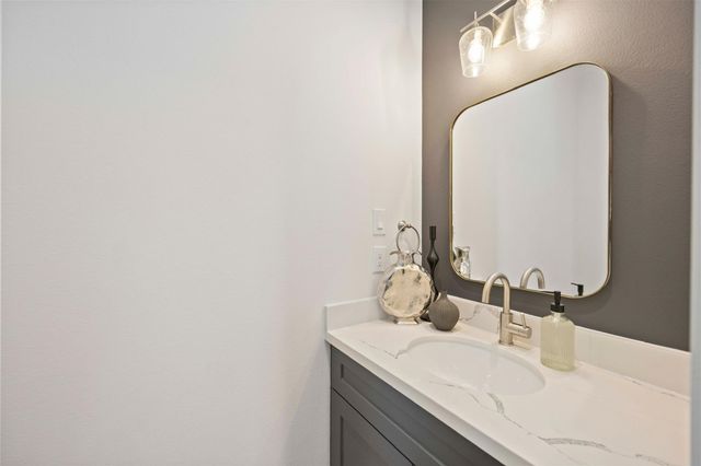 3504 Caplin Street B, Houston, TX 77026