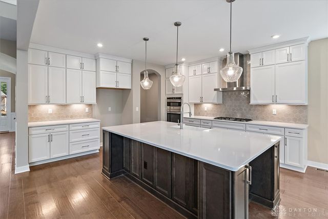 2574 Muirfield Drive, Beavercreek, OH 45431
