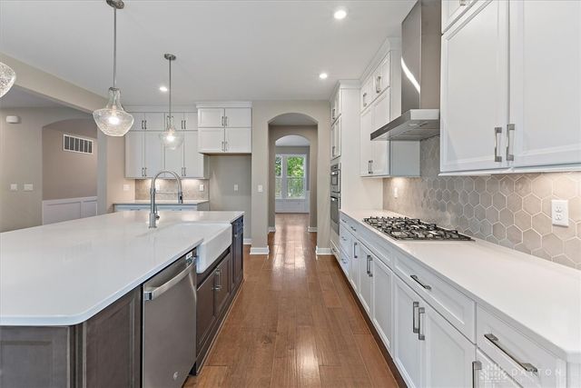 2574 Muirfield Drive, Beavercreek, OH 45431
