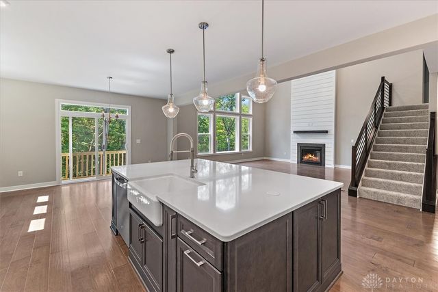 2574 Muirfield Drive, Beavercreek, OH 45431