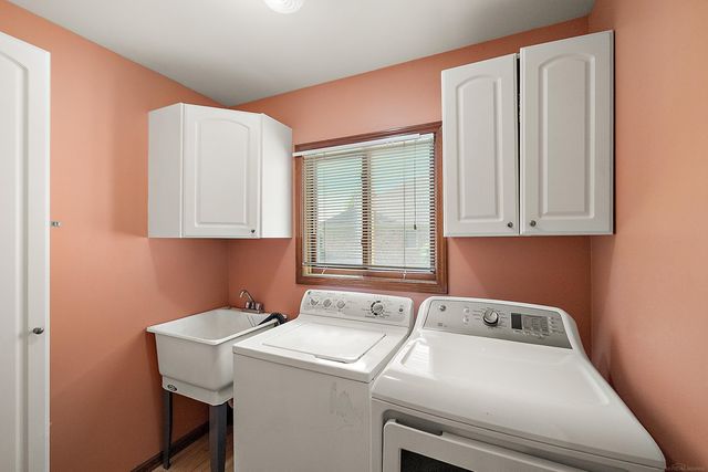 48626 Thorncroft Drive, Macomb, MI 48044