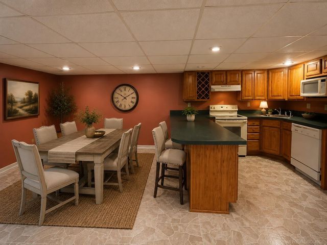 48626 Thorncroft Drive, Macomb, MI 48044