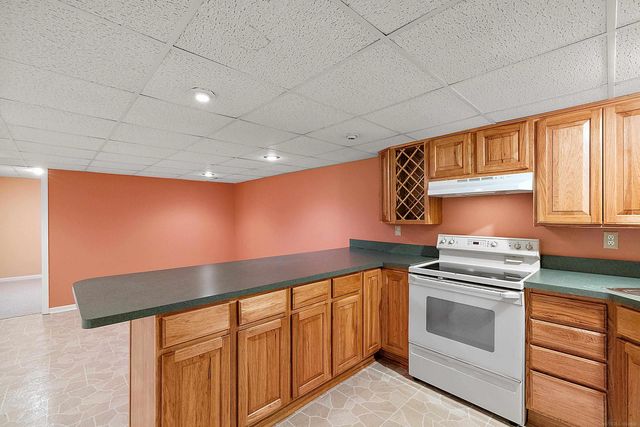 48626 Thorncroft Drive, Macomb, MI 48044