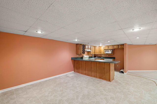 48626 Thorncroft Drive, Macomb, MI 48044