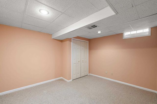 48626 Thorncroft Drive, Macomb, MI 48044