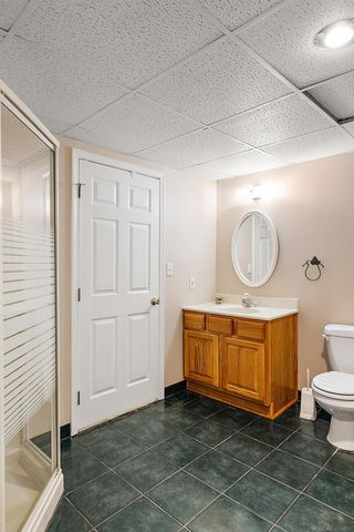 48626 Thorncroft Drive, Macomb, MI 48044