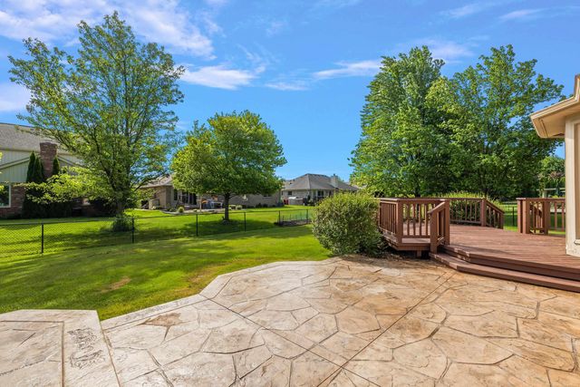 48626 Thorncroft Drive, Macomb, MI 48044