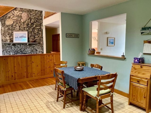 17 Heron Way, Mashpee, MA 02649