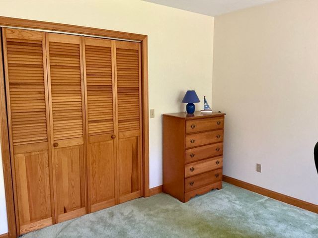 17 Heron Way, Mashpee, MA 02649
