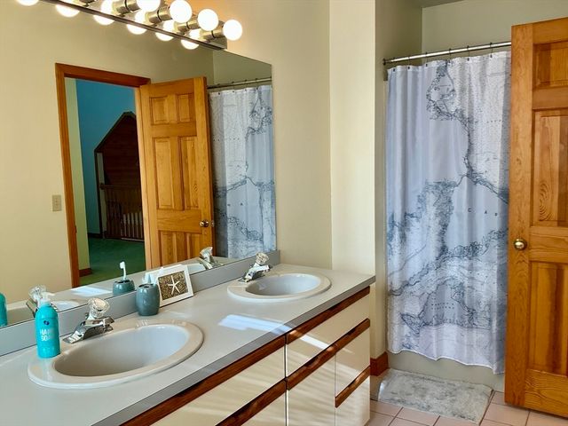 17 Heron Way, Mashpee, MA 02649