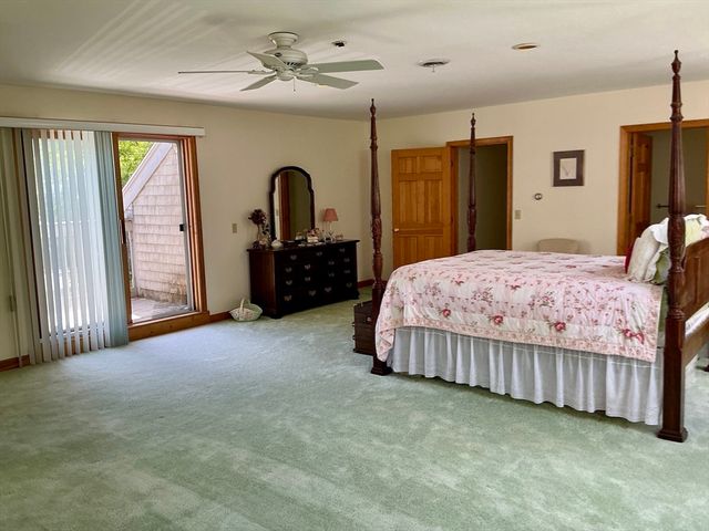 17 Heron Way, Mashpee, MA 02649