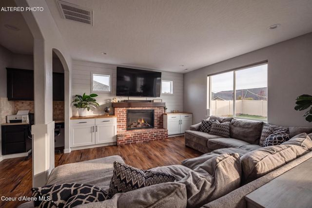 3330 N Oconnor BLVD, Post Falls, ID 83854