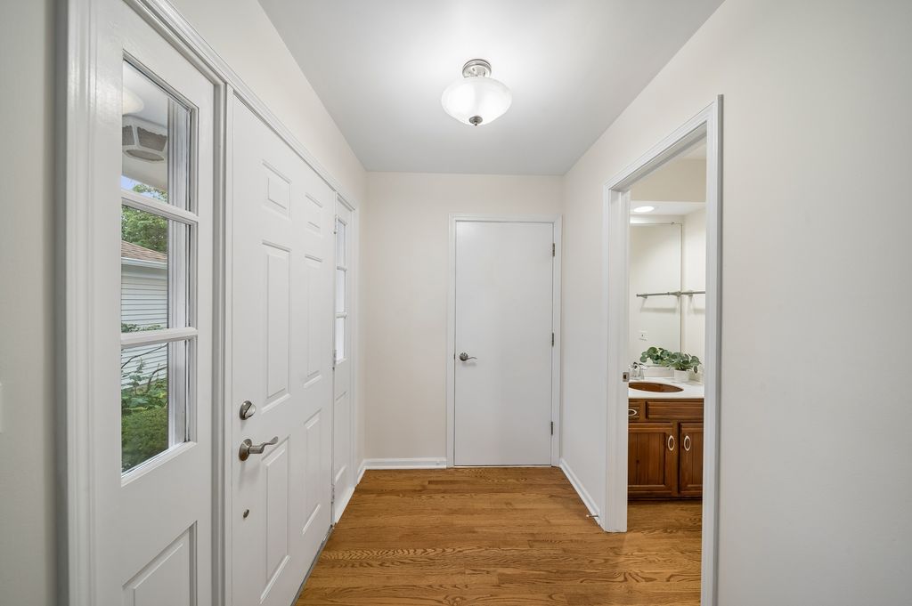 1969 Wexford Circle, Wheaton, IL 60189 — photo 2
