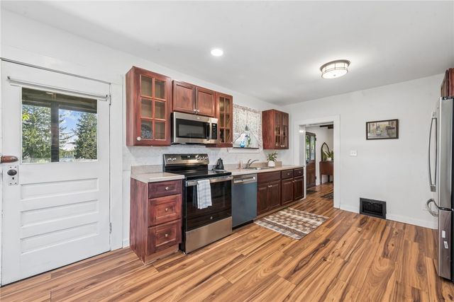 1825 Jefferson St, South Greensburg Boro, PA 15601