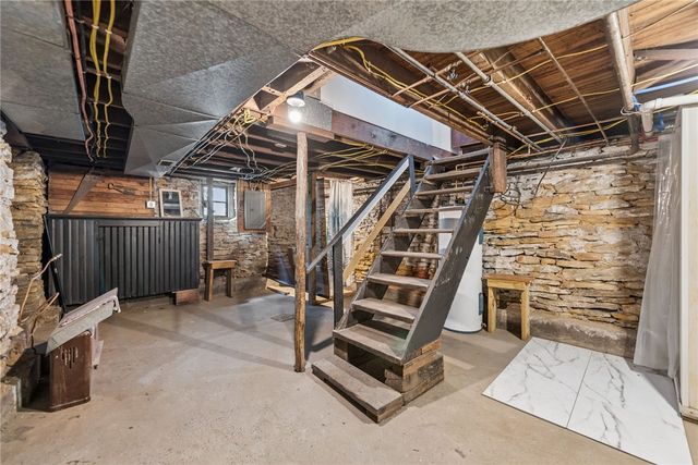 1825 Jefferson St, South Greensburg Boro, PA 15601
